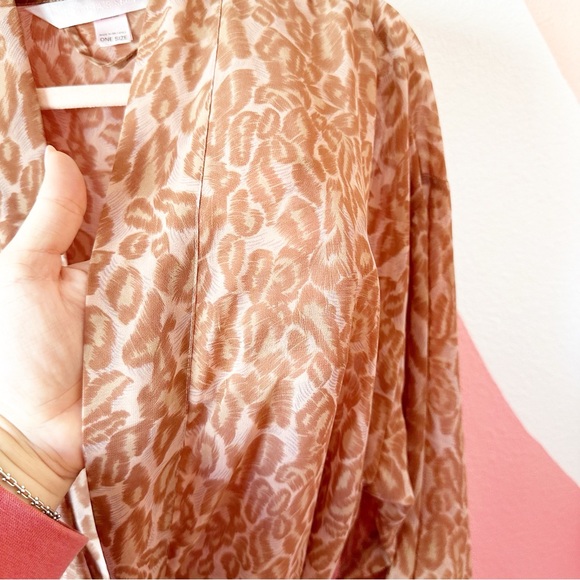 Victoria's Secret Vintage 90s Sheer Leopard Robe - Picture 8 of 10